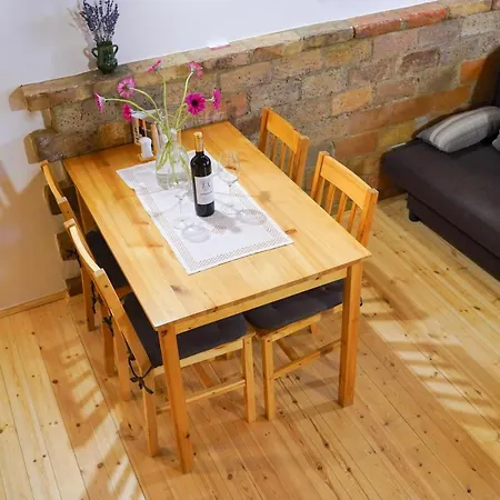Apartament Borhaz *